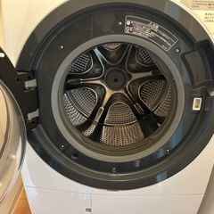 ドラム式洗濯機の画像