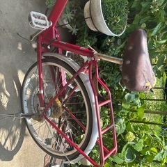 【ジャンク中古】自転車　後輪パンク　サドル破れあり　ギヤ変速不可の画像