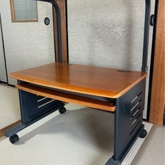 お値打ち価格！パソコン台　近日中に取引できる方限定　の画像