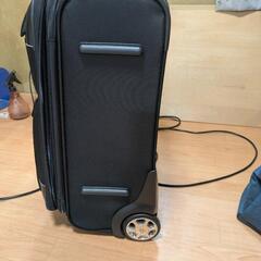 2輪キャリーケース。ファスナータイプ。の画像