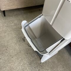 ゴミ箱　No.3921　ホワイト　フットペダル付き　分別ペール　【リサイクルショップどりーむ天保山】の画像
