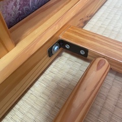 木製シングルベッドの画像