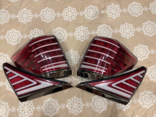 【値下げ!!】アルファードテールランプヴァレンティ