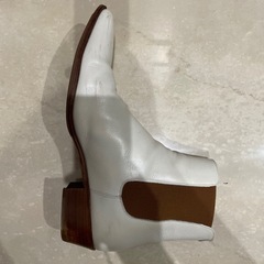 【美品】CELINE セリーヌ チェルシーブーツ ホワイト 41の画像