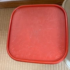 タッパーウェア
の画像