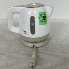 ティファール 電気ケトル BF805 0.8L 1250W 白色 動作確認済 電気湯沸器 T-fal APRECIA キッチン家電 湯沸かし 18 Y2086の画像