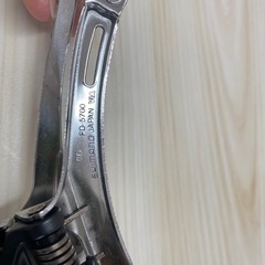 自転車のフロントシフター シマノ　105 FD-5700の画像