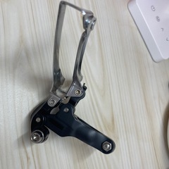 自転車のフロントシフター シマノ　105 FD-5700の画像