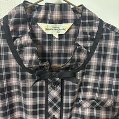 制服　オフィス　夏服　の画像