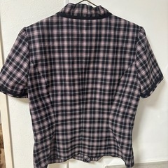 制服　オフィス　夏服　の画像