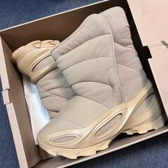 ADIDAS YEEZY NSLTD KHIKI スノーブーツの画像