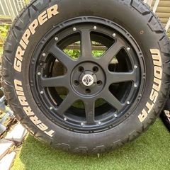 MLJ XTREME-J 18インチ MONSTA265 ホワイトレター SUVの画像