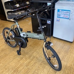 🦋超極美品🦋 Panasonic パナソニック 折りたたみ自転車 電動アシスト自転車  オフタイム 20インチ 2023年モデル BE-FW071 外装7段変速 折りたたみ マットオリーブ✖️デザートイエロー NO.2509Fの画像