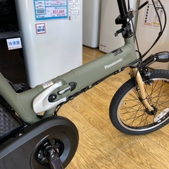 🦋超極美品🦋 Panasonic パナソニック 折りたたみ自転車 電動アシスト自転車  オフタイム 20インチ 2023年モデル BE-FW071 外装7段変速 折りたたみ マットオリーブ✖️デザートイエロー NO.2509Fの画像