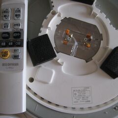 アイリスオーヤマ　ＬＥＤライト（～１４畳）　ジャンクの画像