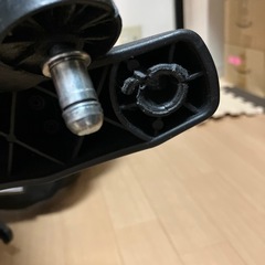 ゲーミングチェア　フットレスト付き　椅子　事務椅子の画像
