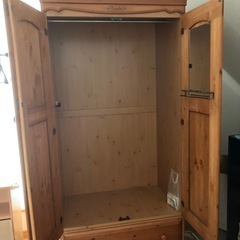 収納家具、タンスの画像