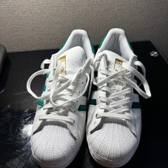 adidas スーパースター の画像