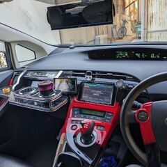 30プリウス　フロントテーブルの画像