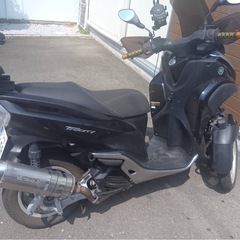 トリシティー125の画像