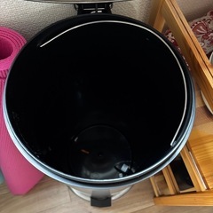 IKEAゴミ箱 の画像
