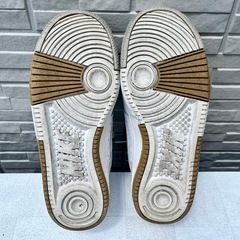 NIKE☆レザースニーカー白23.5の画像