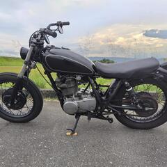 SR400 初期型 82年式 カスタム車両　始動、走行良好の画像