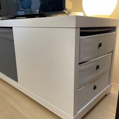 テレビ台の画像