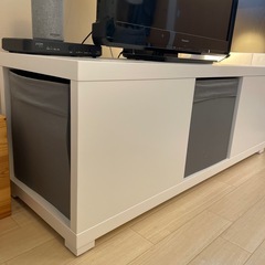 テレビ台の画像