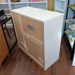 不二貿易　キッチンカウンター　レンジ台　レンジボード　食器棚　白　ホワイト　サイズ（約）幅90×奥41×高90.5　　■近隣配送無料 買取GO‼　栄和店の画像