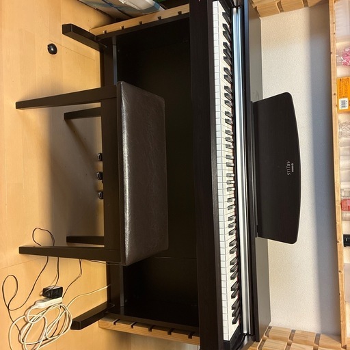 電子ピアノ　YAMAHA ARIUS