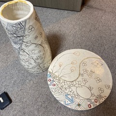 陶器テーブルの画像