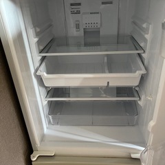 シャープ製冷蔵庫の画像