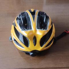 超軽量自転車ヘルメットの画像