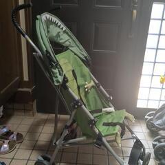 B型ベビーカーの画像
