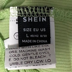 SHEIN レディース トップスの画像