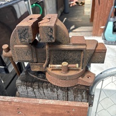 ベンチバイスの画像