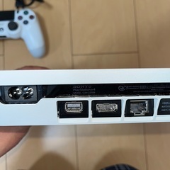 PS4 CUH2200B 1TBの画像
