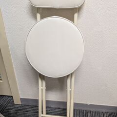 【引取りに来てくれる方・無料】折り畳み式チェア　5脚の画像