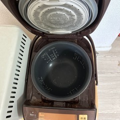 炊飯器の画像