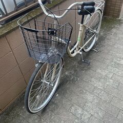 リサイクルショップどりーむ荒田店　No438 自転車　シティサイクル　ママチャリ　２６インチ　サンドベージュカラー　LED付き♪　カゴ付き♪の画像