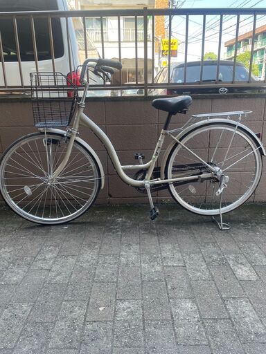 リサイクルショップどりーむ荒田店　No438 自転車　シティサイクル　ママチャリ　２６インチ　サンドベージュカラー　LED付き♪　カゴ付き♪