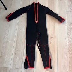 子供用ウェットスーツの画像