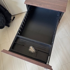 【美品】デスクワゴン キャスター付き 3段 キャビネットの画像
