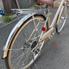 【美品】自転車 27型 6段ギア/グレージュ色の画像