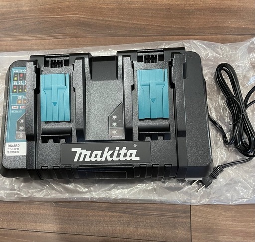 【未使用】マキタ 2口急速充電器　DC18RD