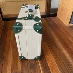 スターバックス　トランクの画像