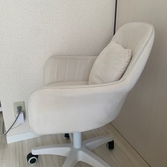 パソコンデスクチェアの画像