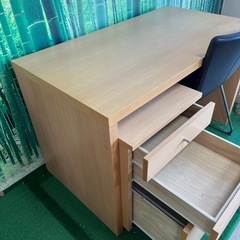 無印デスクの画像