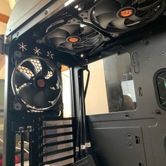 【美品】Thermaltake VIEW 71 TG RGB フルタワー PCケースの画像